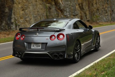 深圳龙华区3急用钱找生意贷款公司靠谱吗全方位解析